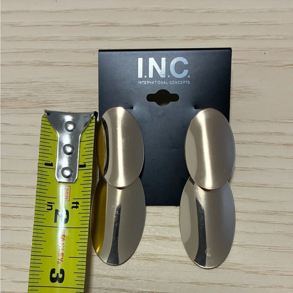 NWT 🌟 INC International Concepts Gold Oval Earrings - Picture 3 of 4